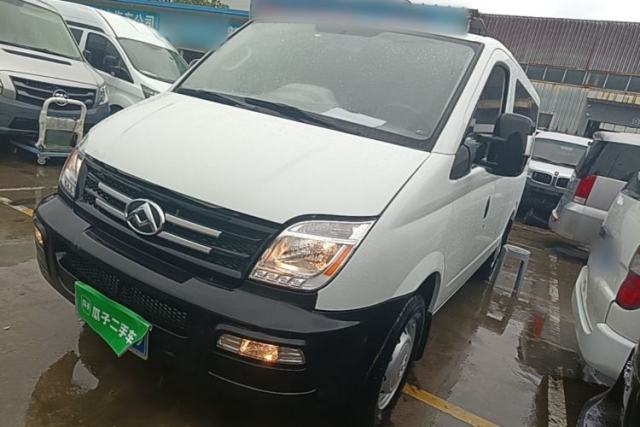 SAIC MAXUS Xintu V80 2019 2.5T Classic Model 6-Speed Manual – Aoyuntong Modified Version Short Wheelbase Ultra-Low Roof 5/6 Seats usado