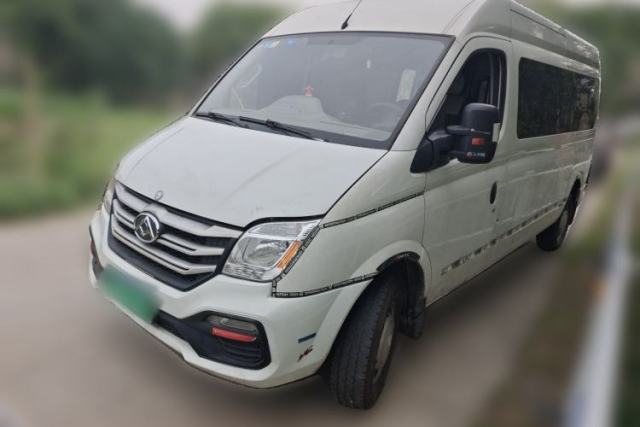 Used SAIC MAXUS Xintu V80 2019 2.0T Plus 6-speed Manual – Aotong Long Wheelbase Mid-Height 7-Seater