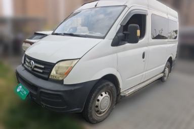 Used SAIC MAXUS Xintu V80 2019 2.5T Classic Edition 6-Speed Manual – Aoyuntong Modified Version Short Wheelbase Mid-Height Roof 5/6 Seats