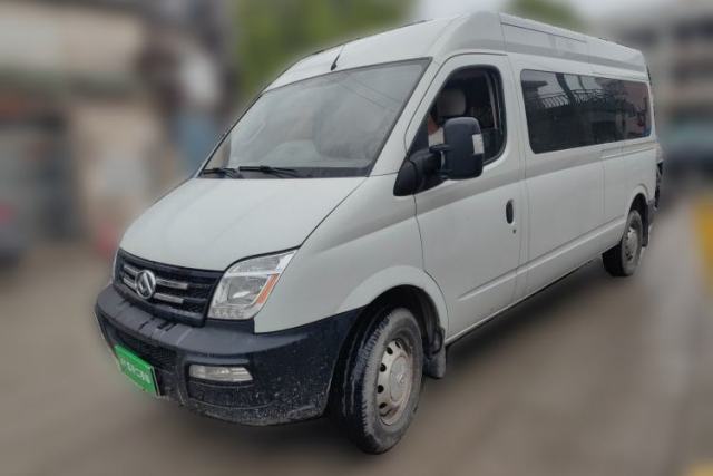 Used SAIC MAXUS Xintu V80 2019 2.5T Classic Model 6-Speed Manual Aotong Long Wheelbase Mid-Height 7-Seater