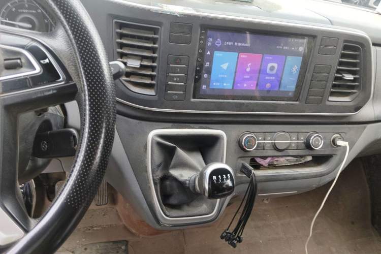 Used SAIC MAXUS Xintu V80  Audio And AC Panel