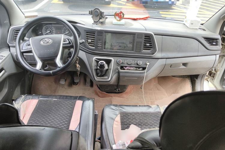Used SAIC MAXUS Xintu V80  Center Console
