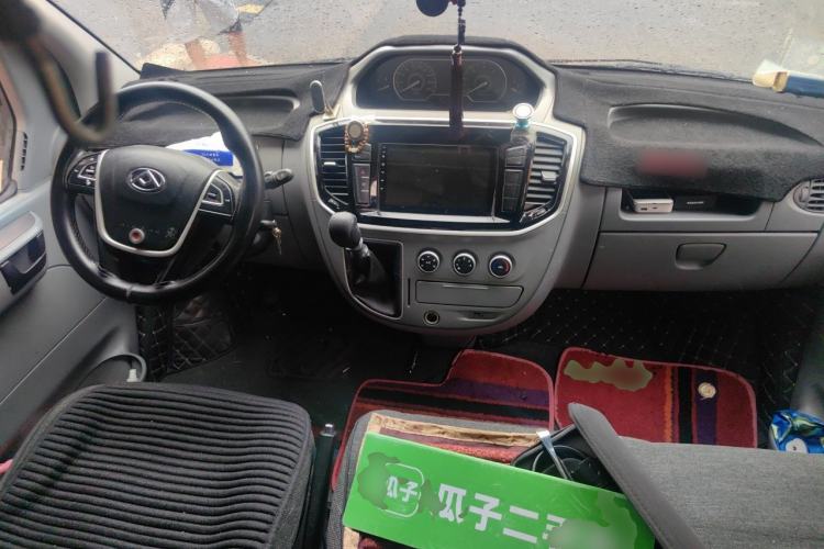 Used SAIC MAXUS Xintu V80 2019 2.5T Classic Version 6-Speed Manual – Aoyuntong Modified Long Wheelbase Mid-Height 7-Seater Center Console