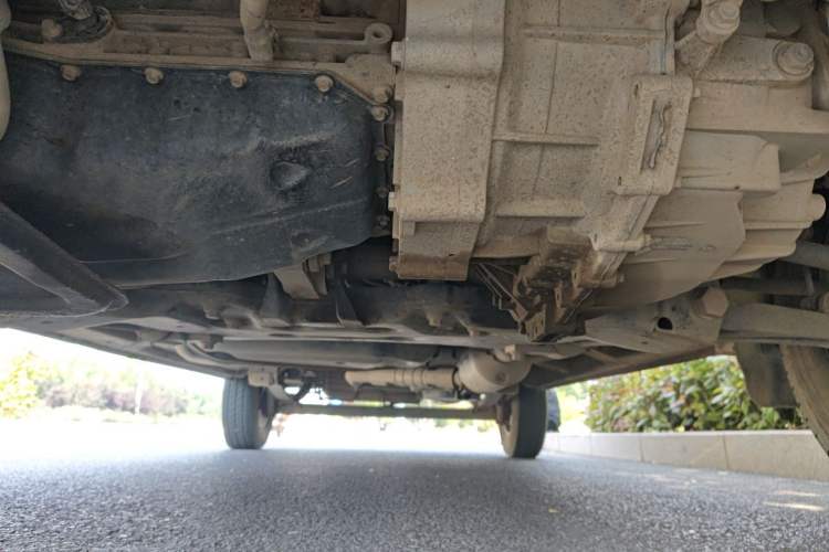 Used SAIC MAXUS Xintu V80  Chassis Front