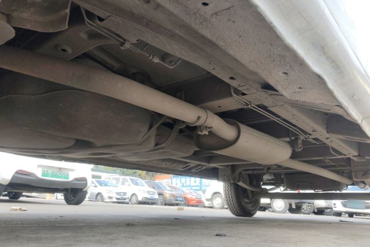 Used SAIC MAXUS Xintu V80  Chassis Front Left