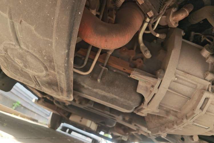 Used SAIC MAXUS Xintu V80  Chassis Front