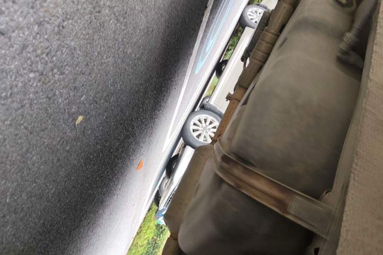 Used SAIC MAXUS Xintu V80  Chassis Front Right