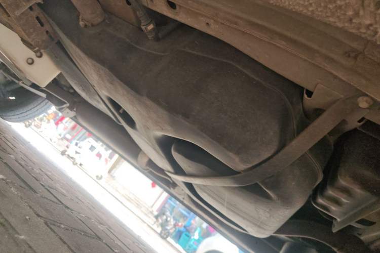 Used SAIC MAXUS Xintu V80  Chassis Front Right