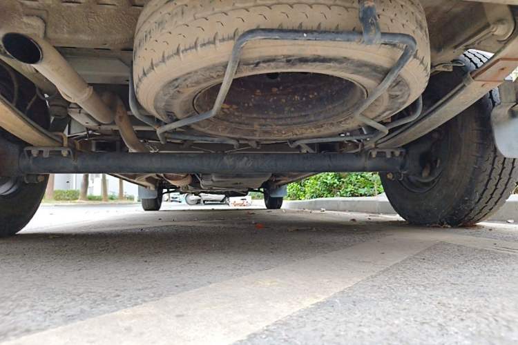 Used SAIC MAXUS Xintu V80  Chassis Rear