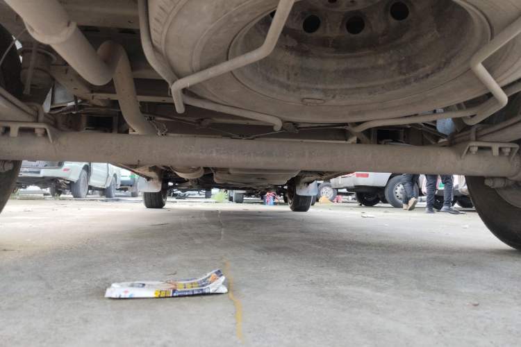 Used SAIC MAXUS Xintu V80  Chassis Rear