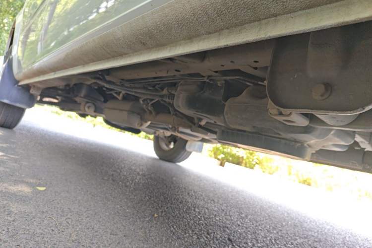 Used SAIC MAXUS Xintu V80  Chassis Rear Left