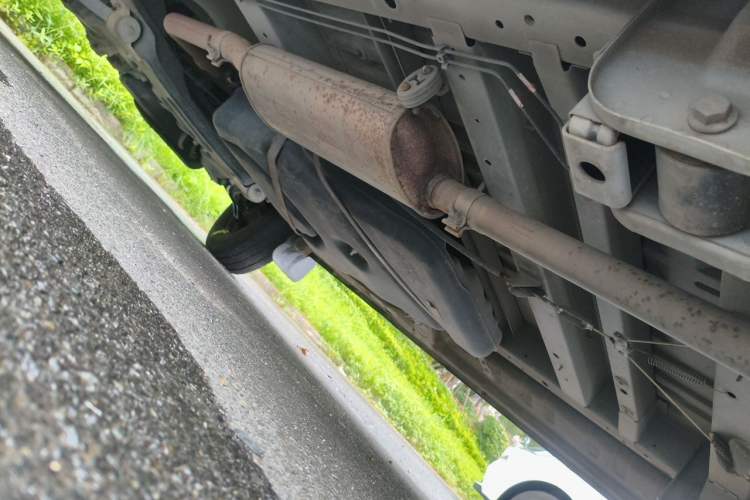 Used SAIC MAXUS Xintu V80  Chassis Rear Left