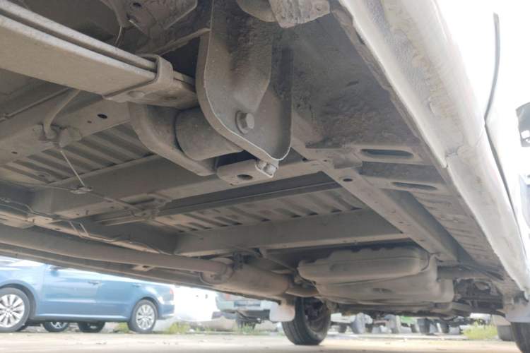Used SAIC MAXUS Xintu V80  Chassis Rear Right