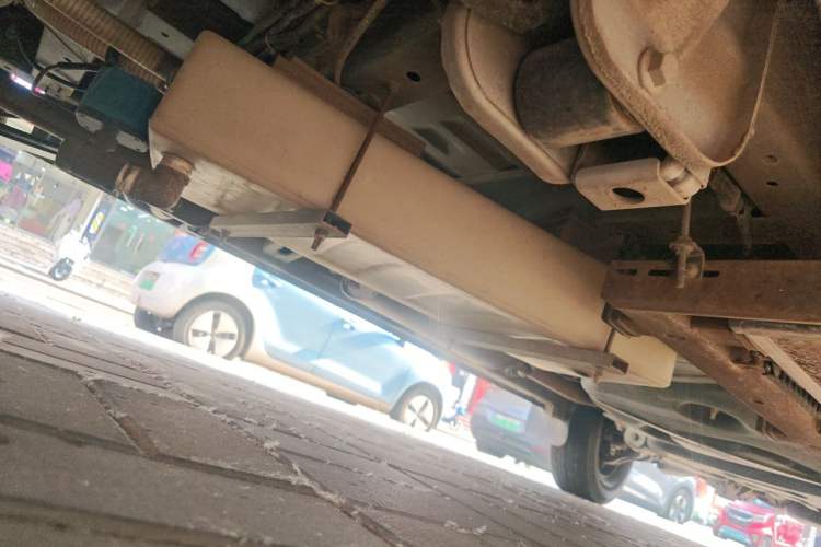 Used SAIC MAXUS Xintu V80  Chassis Rear Right