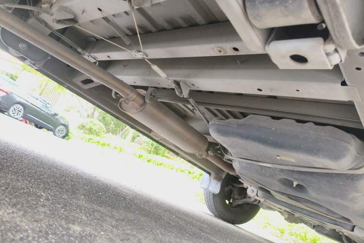 Used SAIC MAXUS Xintu V80  Chassis Rear Right