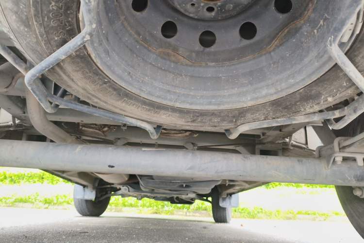 Used SAIC MAXUS Xintu V80  Chassis Rear