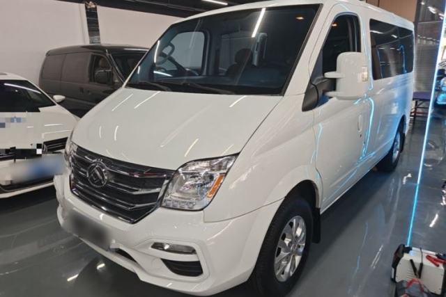 Used SAIC MAXUS Xintu V80 2019 2.0T Plus AMT Aoyuntong Short Wheelbase Ultra-Low Roof 5/6-Seater