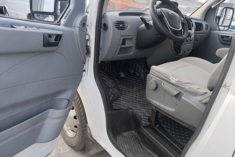 Used SAIC MAXUS Xintu V80  Driver Seat