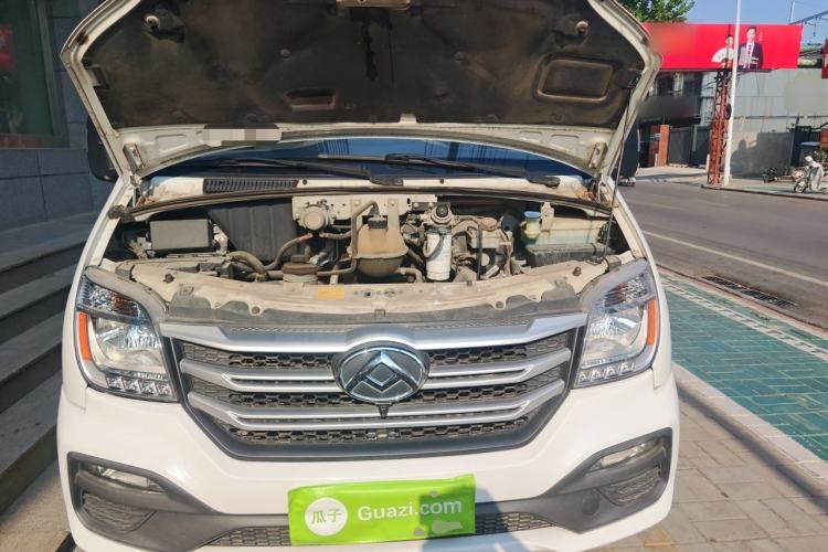 Used SAIC MAXUS Xintu V80  Engine Bay