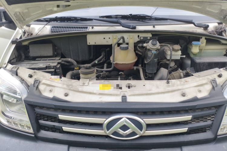 Used SAIC MAXUS Xintu V80  Engine Bay