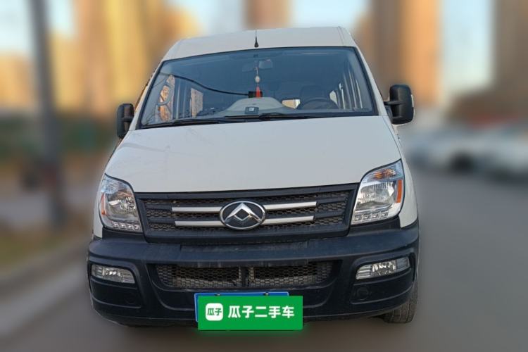 Used SAIC MAXUS Xintu V80 2019 2.5T Classic 6-Speed Manual Van Short Wheelbase Mid-Roof 6-Seater Exterior 1