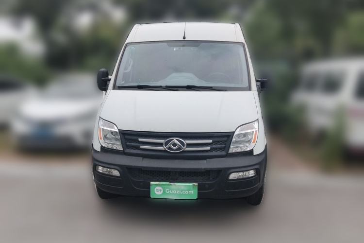 Used SAIC MAXUS Xintu V80 2019 2.5T Classic Model 6-Speed Manual Aotong Long Wheelbase Mid-Height 7-Seater Exterior 1