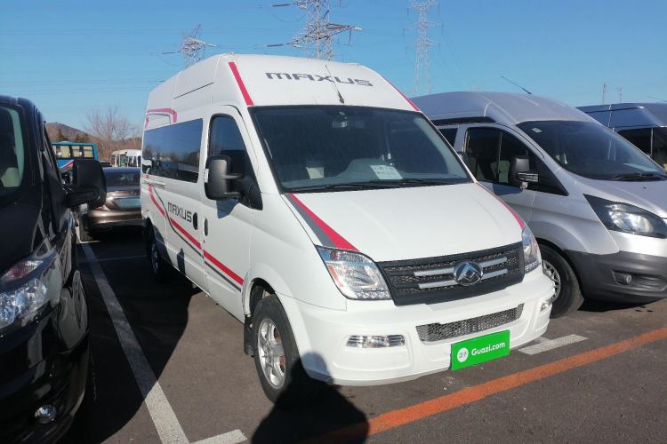 Used SAIC MAXUS Xintu V80 2019 2.5T Classic Model AMT Aoyuntong Long Wheelbase High-Roof 7-Seater Exterior 2