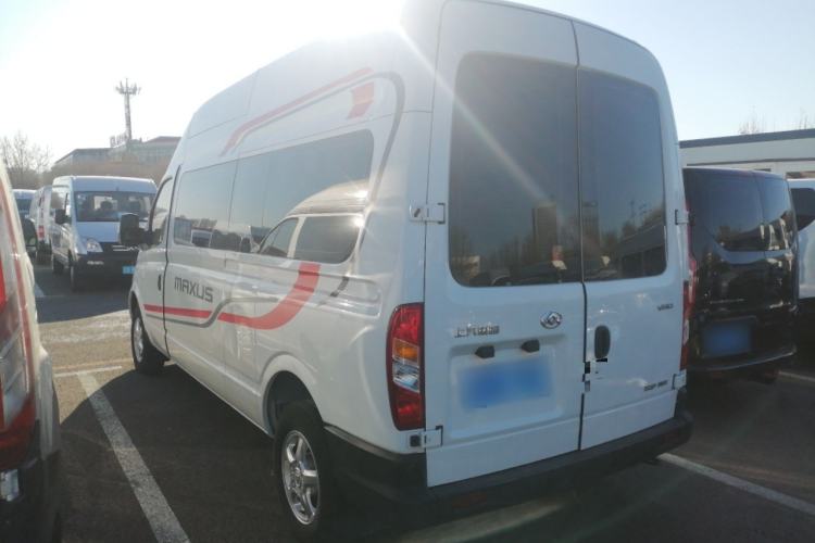 Used SAIC MAXUS Xintu V80 2019 2.5T Classic Model AMT Aoyuntong Long Wheelbase High-Roof 7-Seater Exterior 3
