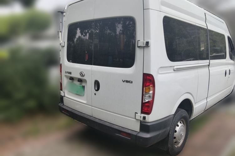 Used SAIC MAXUS Xintu V80 2019 2.5T Classic Model 6-Speed Manual Aotong Long Wheelbase Mid-Height 7-Seater Exterior 4