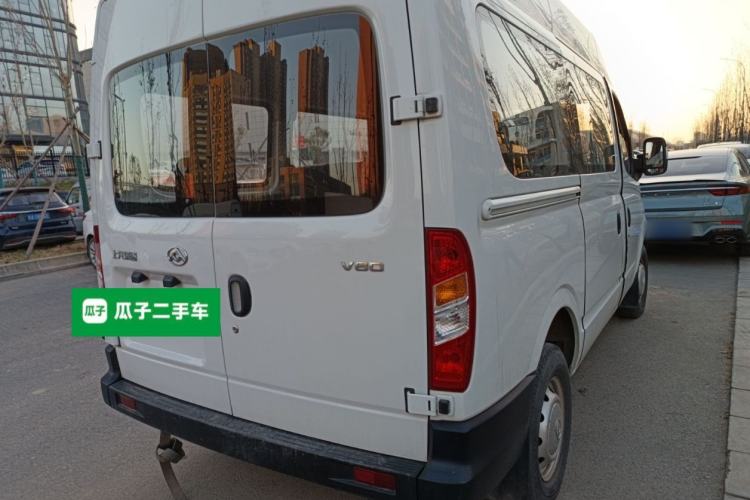 Used SAIC MAXUS Xintu V80 2019 2.5T Classic 6-Speed Manual Van Short Wheelbase Mid-Roof 6-Seater Exterior 5