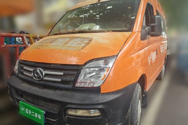 Used SAIC MAXUS Xintu V80 2019 2.5T Classic Edition 6-Speed Manual – Aoyuntong Modified Version Short Wheelbase Mid-Height Roof 5/6 Seats