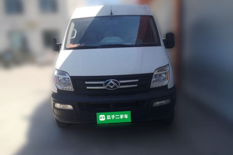 Used SAIC MAXUS Xintu V80 2019 2.5T Classic AMT Aoyuntong Short Wheelbase Mid-Roof 5/6-Seater Front
