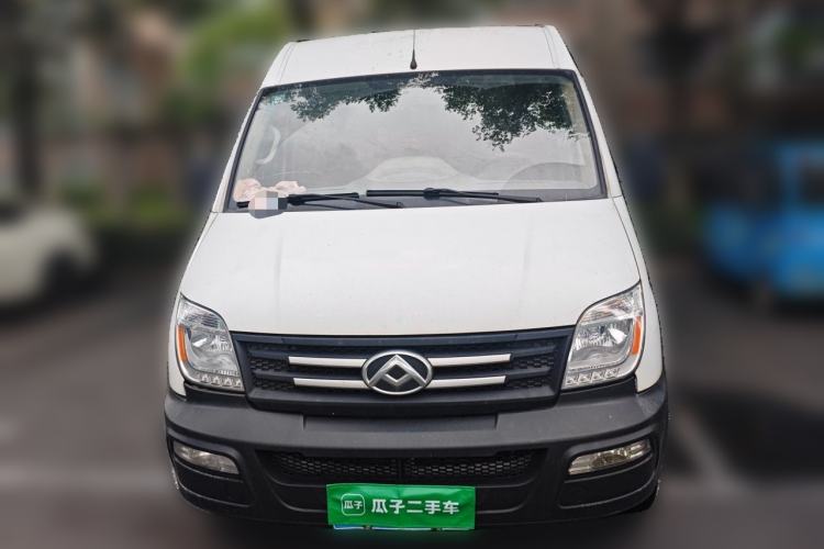 Used SAIC MAXUS Xintu V80 2019 2.5T Classic Edition 6-Speed Manual – Aoyuntong Modified Version Short Wheelbase Mid-Height Roof 5/6 Seats Front