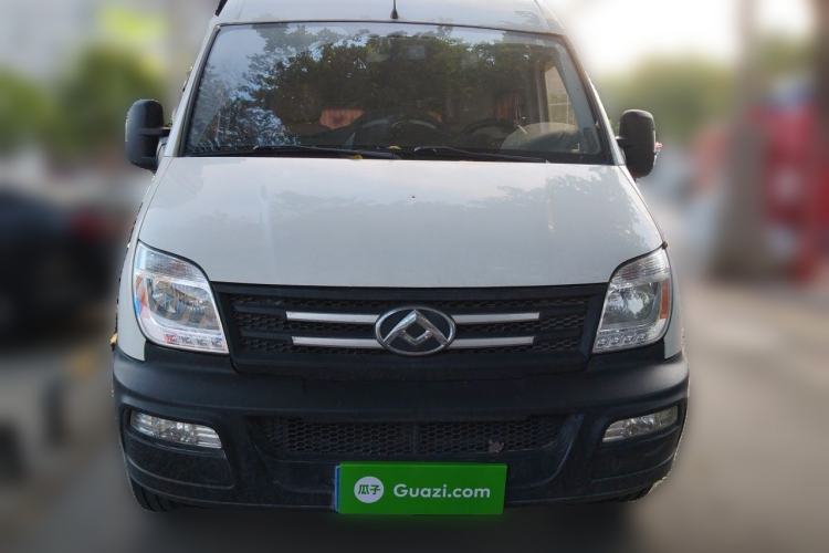 Used SAIC MAXUS Xintu V80 2019 2.5T Classic Edition 6-Speed Manual – Aoyuntong Modified Version Short Wheelbase Mid-Height Roof 5/6 Seats Front