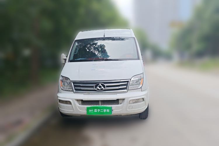 Used SAIC MAXUS Xintu V80 2019 2.5T Classic Version 6-Speed Manual – Aoyuntong Modified Long Wheelbase Mid-Height 7-Seater Front