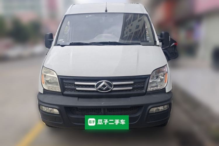 Used SAIC MAXUS Xintu V80 2019 2.5T Classic Model 6-Speed Manual Aotong Long Wheelbase Mid-Height 7-Seater Front