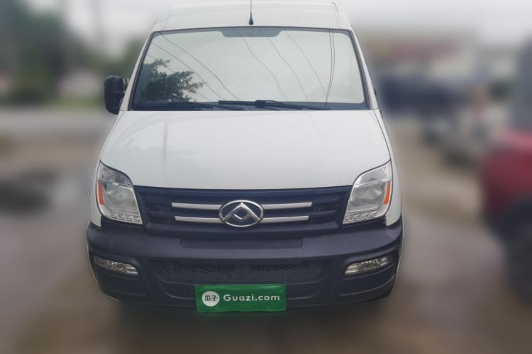 Used SAIC MAXUS Xintu V80 2019 2.5T Classic Version 6-Speed Manual – Aoyuntong Modified Long Wheelbase Mid-Height 7-Seater Front