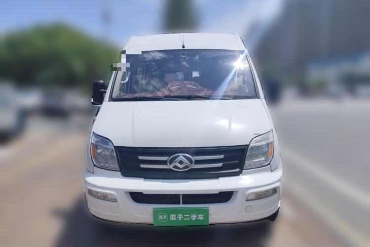 Used SAIC MAXUS Xintu V80 2019 2.5T Classic 6-Speed Manual Van Short Wheelbase Mid-Roof 6-Seater Front