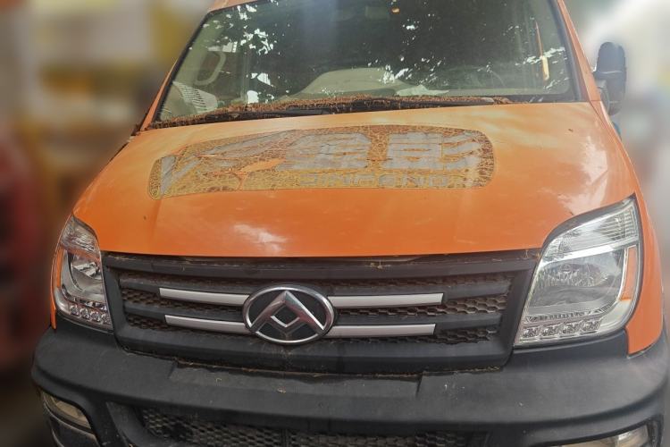 Used SAIC MAXUS Xintu V80 2019 2.5T Classic Edition 6-Speed Manual – Aoyuntong Modified Version Short Wheelbase Mid-Height Roof 5/6 Seats Front