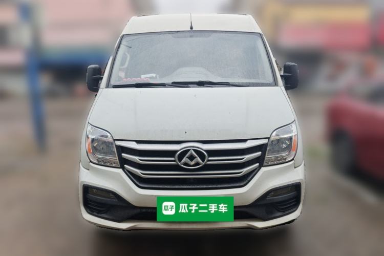 Used SAIC MAXUS Xintu V80 2019 2.5T Classic 6-Speed Manual Van Short Wheelbase Mid-Roof Design 2/3 Seats Front