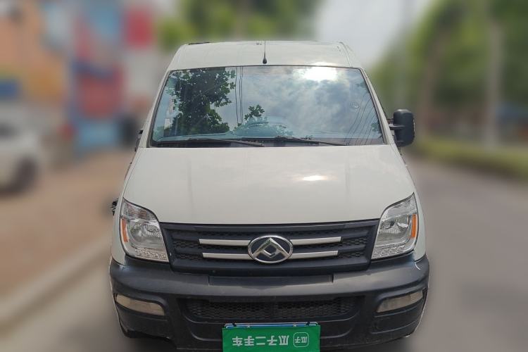 Used SAIC MAXUS Xintu V80 2019 2.5T Classic Model 6-Speed Manual Aotong Long Wheelbase Mid-Height 7-Seater Front
