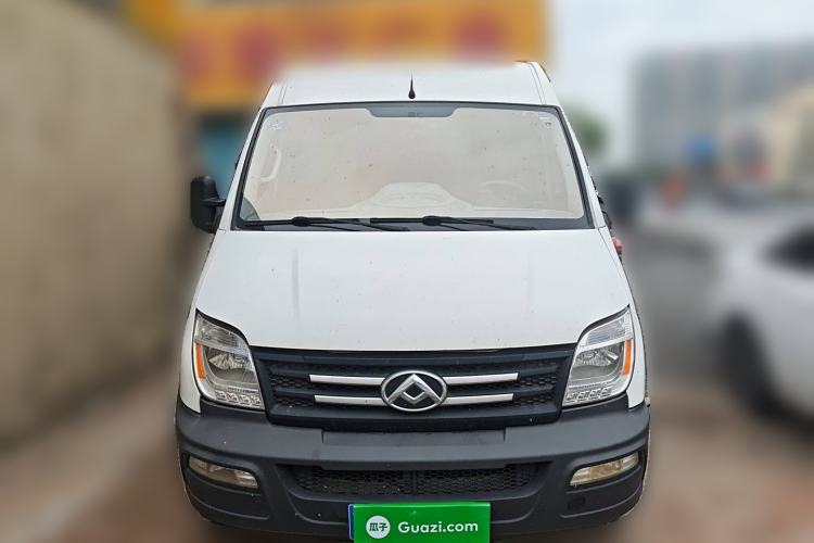 Used SAIC MAXUS Xintu V80 2019 2.5T Classic Model AMT Aoyuntong Long Wheelbase Mid-Roof 7-Seater Front