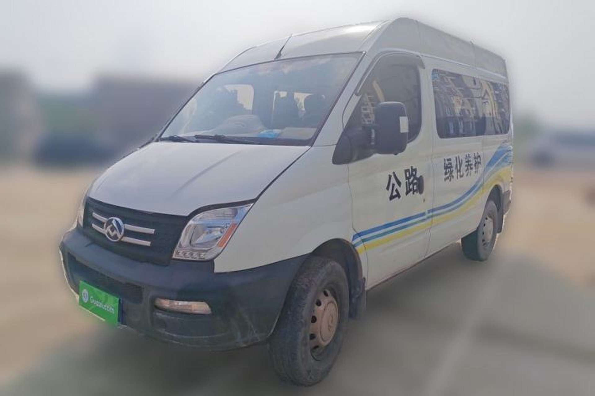Used SAIC MAXUS Xintu V80 2019 2.5T Classic Edition 6-Speed Manual – Aoyuntong Short Wheelbase Mid-Height Design 5/6 Seats Front Left 45 Deg