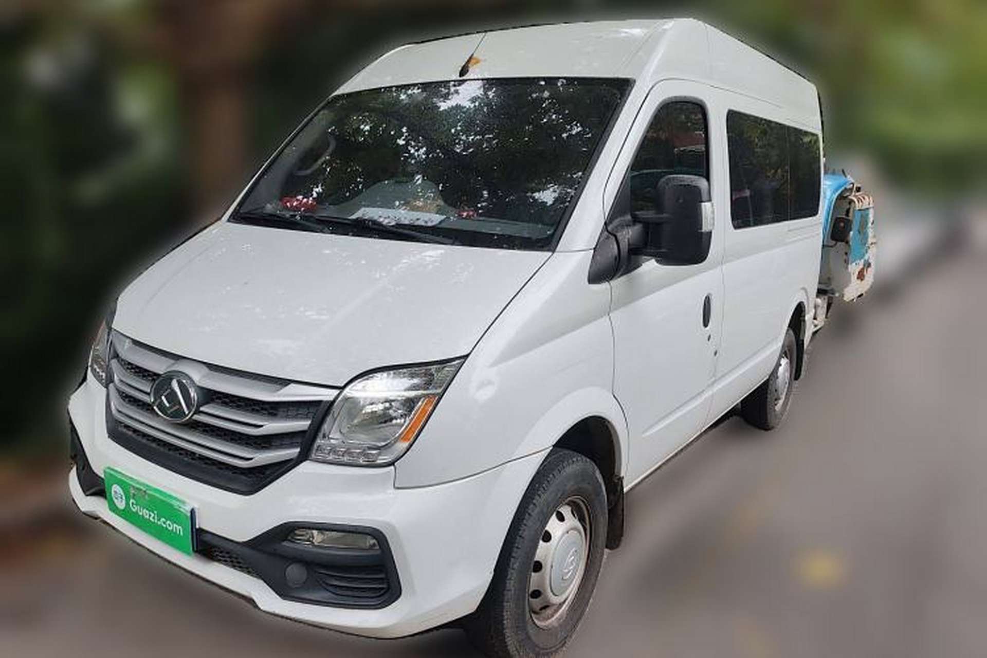 Used SAIC MAXUS Xintu V80 2019 2.0T Plus 6-Speed Manual – Aoyuntong Short Wheelbase Mid-Roof Design 5/6-Seater Front Left 45 Deg