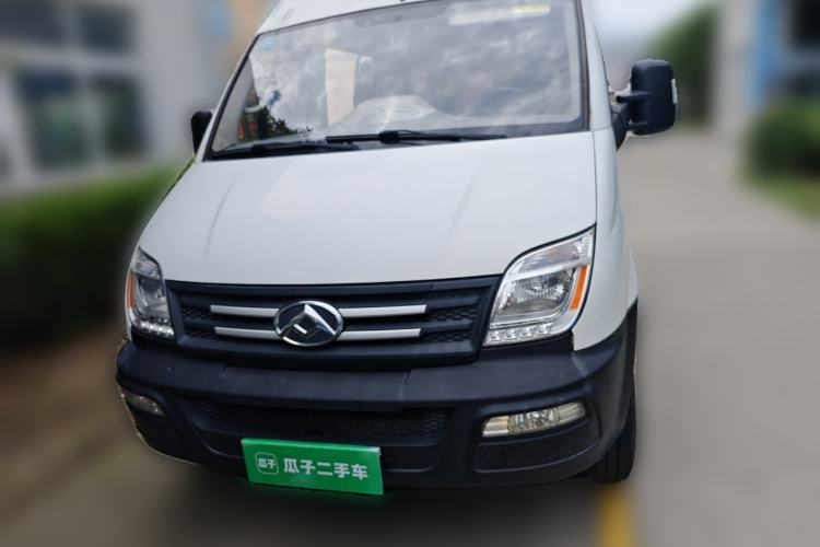 Used SAIC MAXUS Xintu V80 2019 2.5T Classic AMT Van Short Wheelbase Mid-Roof 6-Seater Front