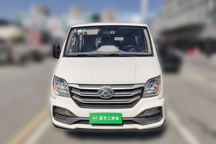 Used SAIC MAXUS Xintu V80 2019 2.5T Classic Model 6-Speed Manual – Aoyuntong Short Wheelbase Ultra-Low Roof 5/6 Seats Front