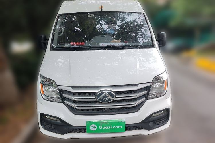 Used SAIC MAXUS Xintu V80 2019 2.0T Plus 6-Speed Manual – Aoyuntong Short Wheelbase Mid-Roof Design 5/6-Seater Front