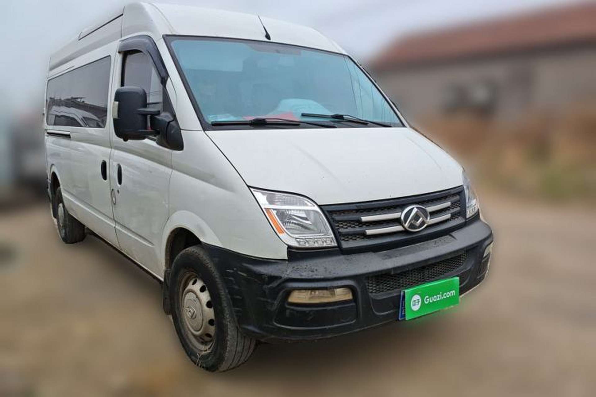 Used SAIC MAXUS Xintu V80 2019 2.5T Classic Version 6-Speed Manual – Aoyuntong Modified Long Wheelbase Mid-Height 7-Seater Front Right 45 Deg