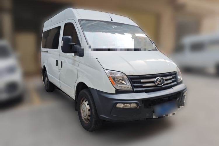 Used SAIC MAXUS Xintu V80 2019 2.5T Classic Edition 6-Speed Manual – Aoyuntong Short Wheelbase Mid-Height Design 5/6 Seats Front Right 45 Deg