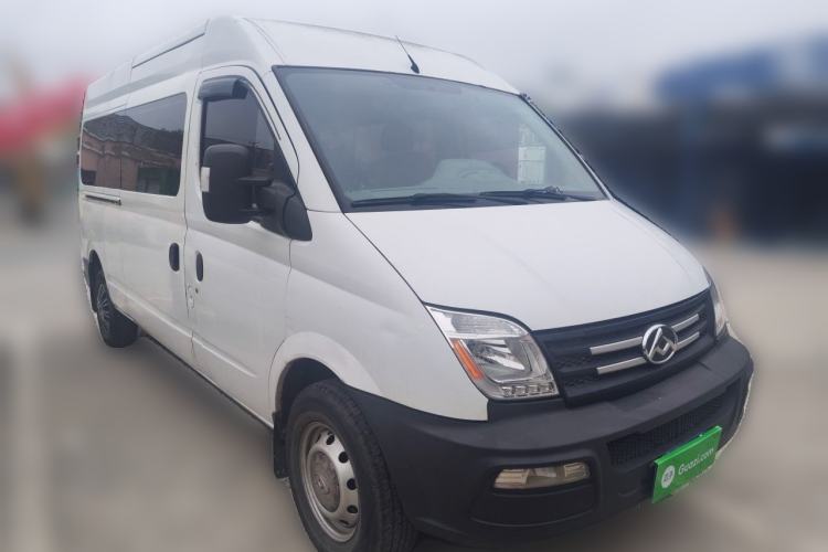 Used SAIC MAXUS Xintu V80 2019 2.5T Classic Model 6-Speed Manual Aotong Long Wheelbase Mid-Height 7-Seater Front Right 45 Deg